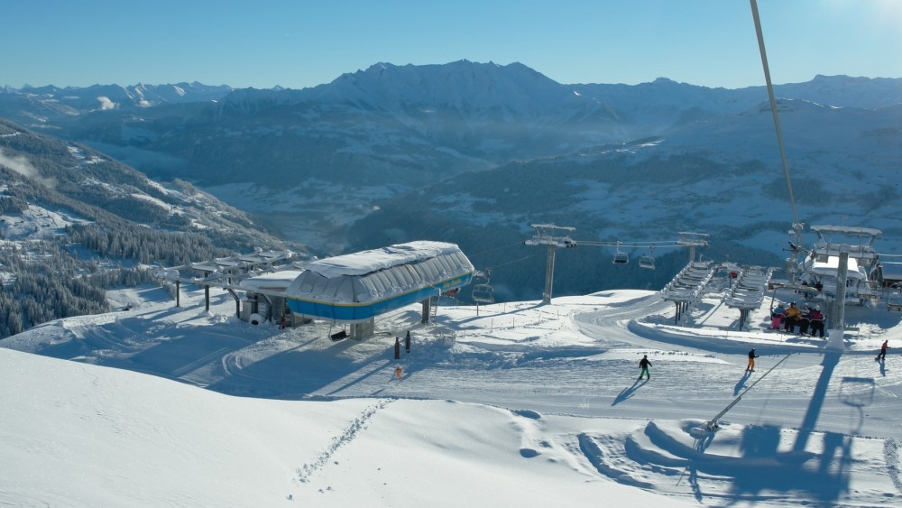 Earlybird skien in Brigels Waltensburg Andiast.